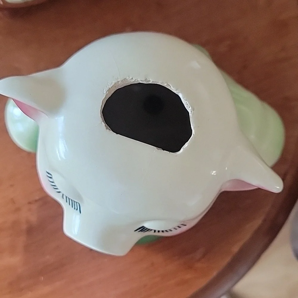 Vintage cookie jar